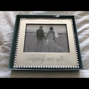 “Happily ever after” Mariposa Picture frame (5x7)